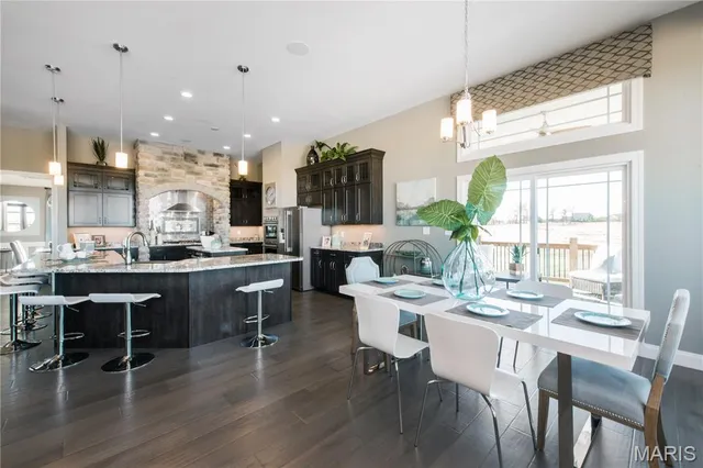 $684,200 | New Build New Build Glacier E At Dragonstone Dardenne Prairie, Dardenne Prairie, MO 63368