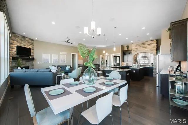 $684,200 | New Build New Build Glacier E At Dragonstone Dardenne Prairie, Dardenne Prairie, MO 63368