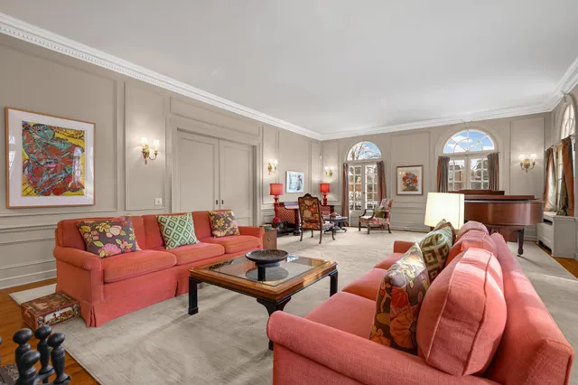 $1,600,000 | 2400 Pillsbury Avenue, Minneapolis, MN 55404