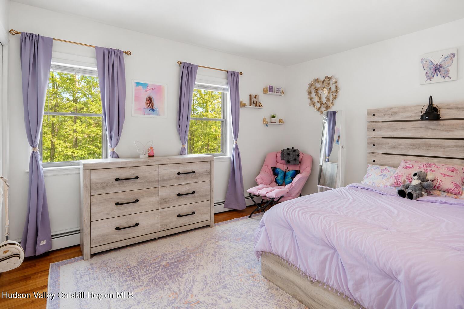 25 Old Farm Road Shokan, NY 12481 - Photo 17 of 22 a bedroom with a bed and a window