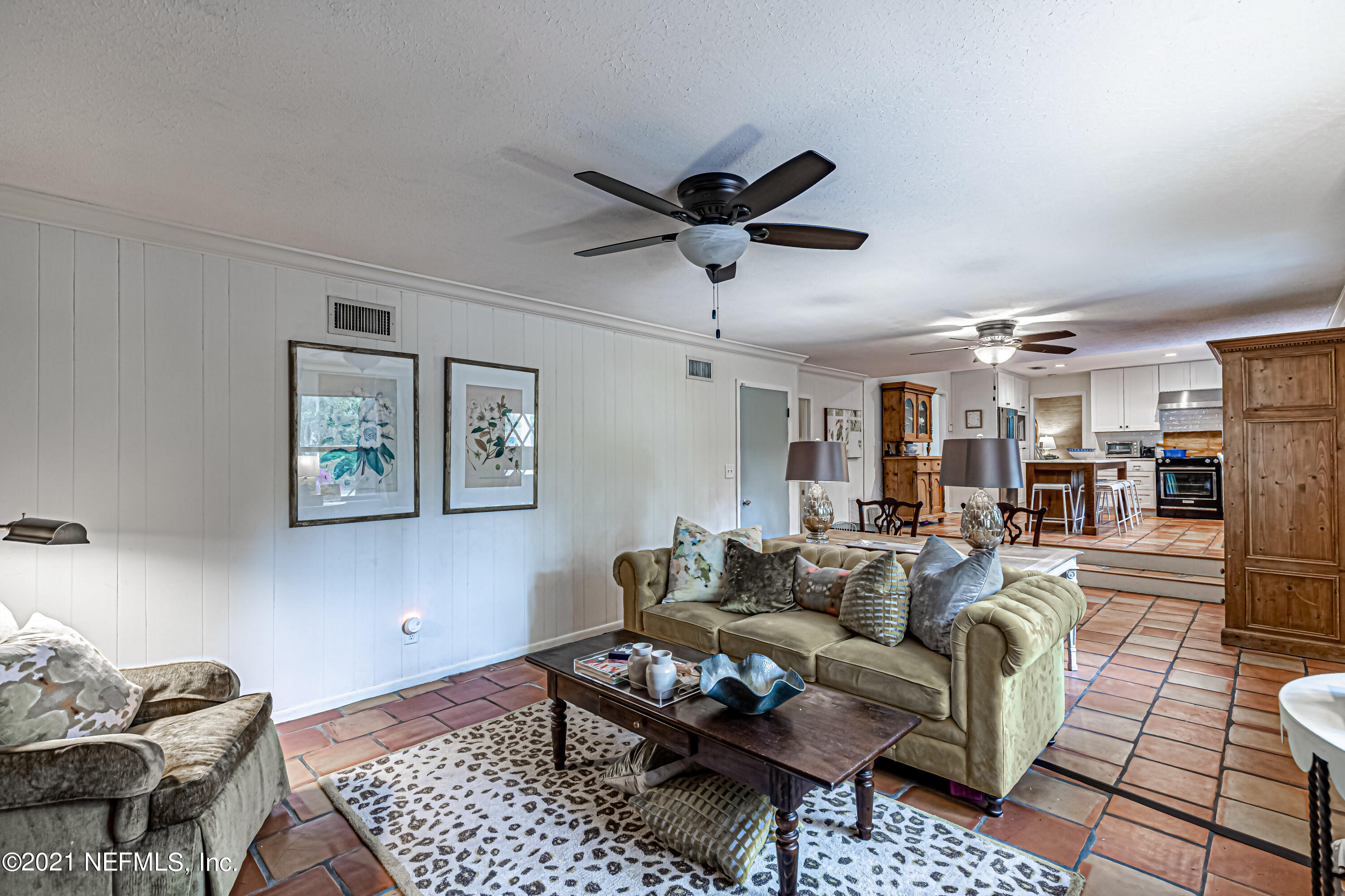 2548 Red Fox Road Orange Park, FL 32073 - Photo 13 of 40 13-Family Room