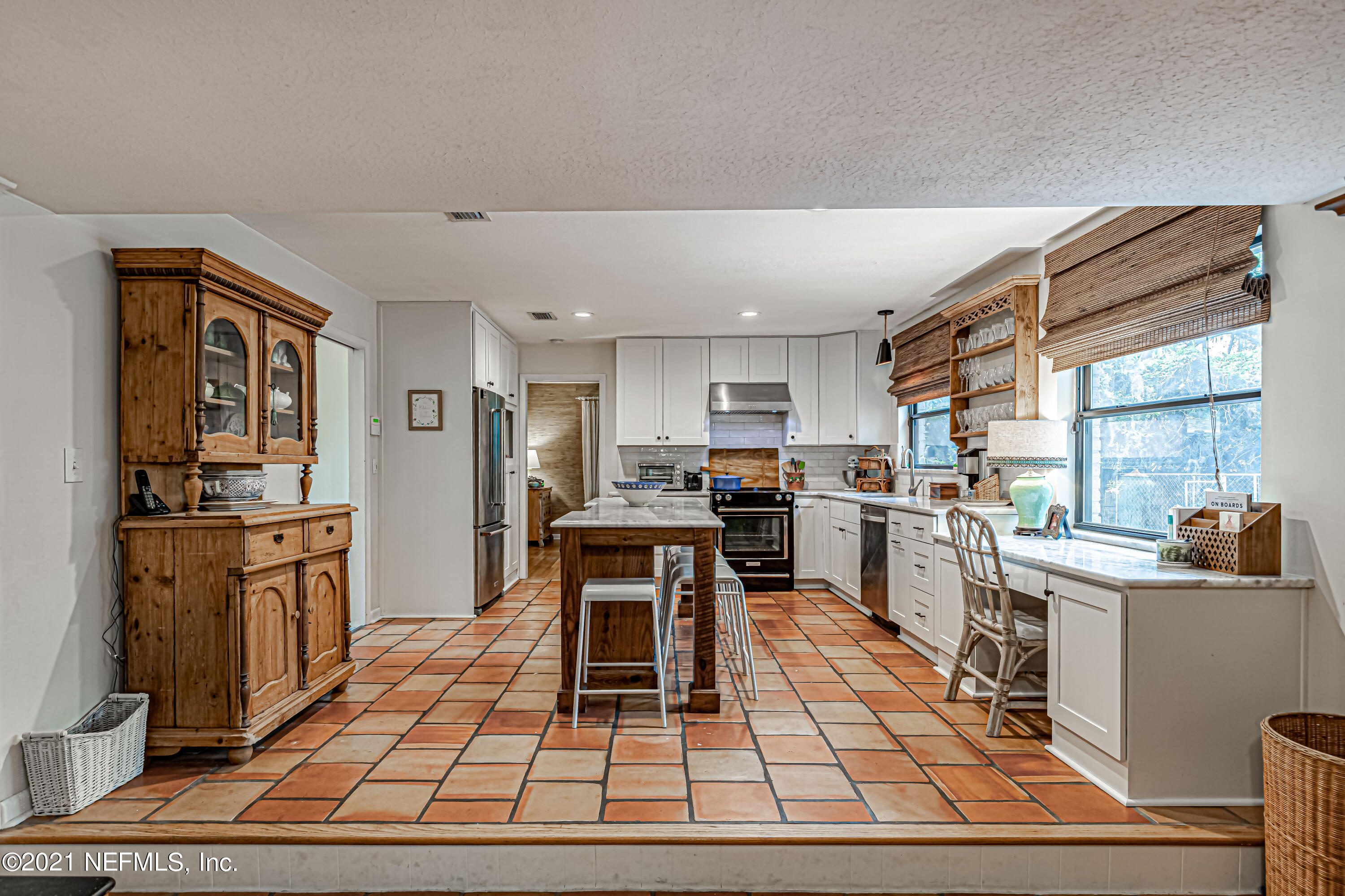 2548 Red Fox Road Orange Park, FL 32073 - Photo 19 of 40 19-Kitchen