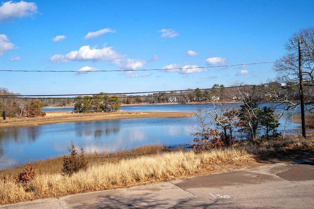 28 North Boulevard Wareham, MA 02558 - Photo 3 of 26 a view of an ocean and city