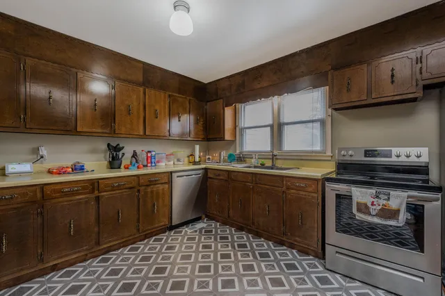 $259,900 | 117 Gilbert Drive, Fort Oglethorpe, GA 30742