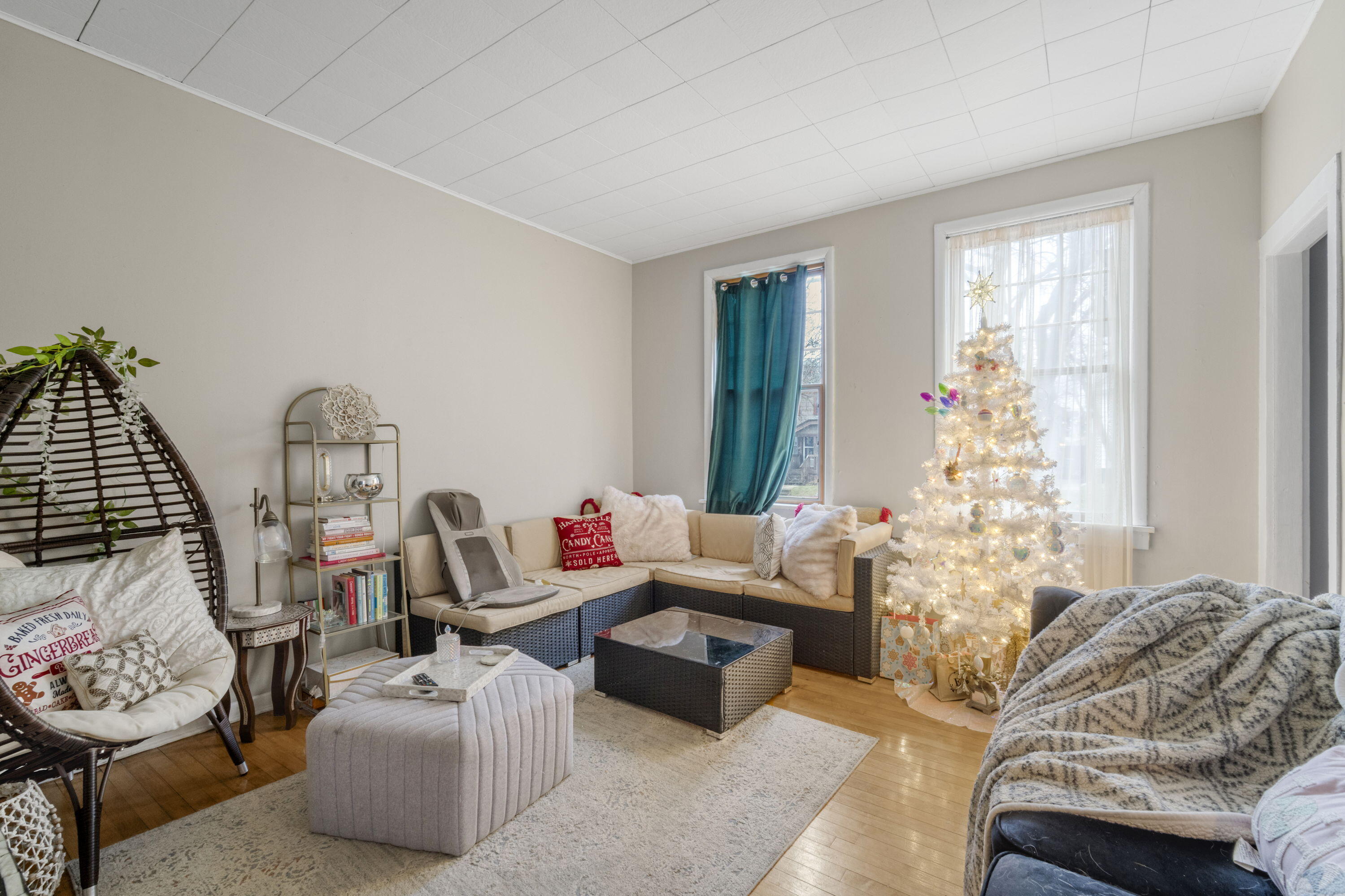 2523 South Austin Street, Unit 2523A Milwaukee, WI 53207 - Photo 16 of 28 15_imgDSC03317