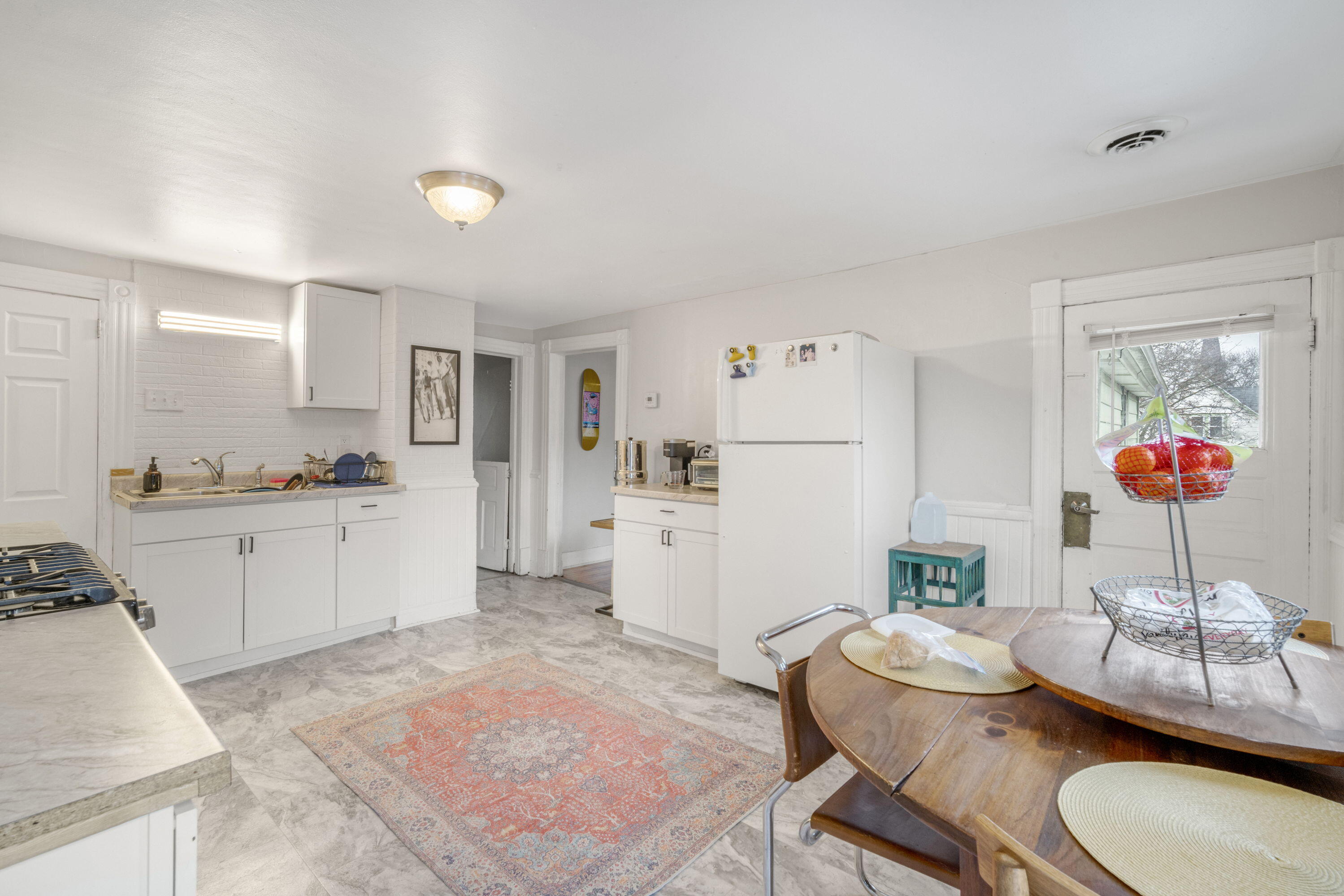 2523 South Austin Street, Unit 2523A Milwaukee, WI 53207 - Photo 5 of 28 4_imgDSC03277