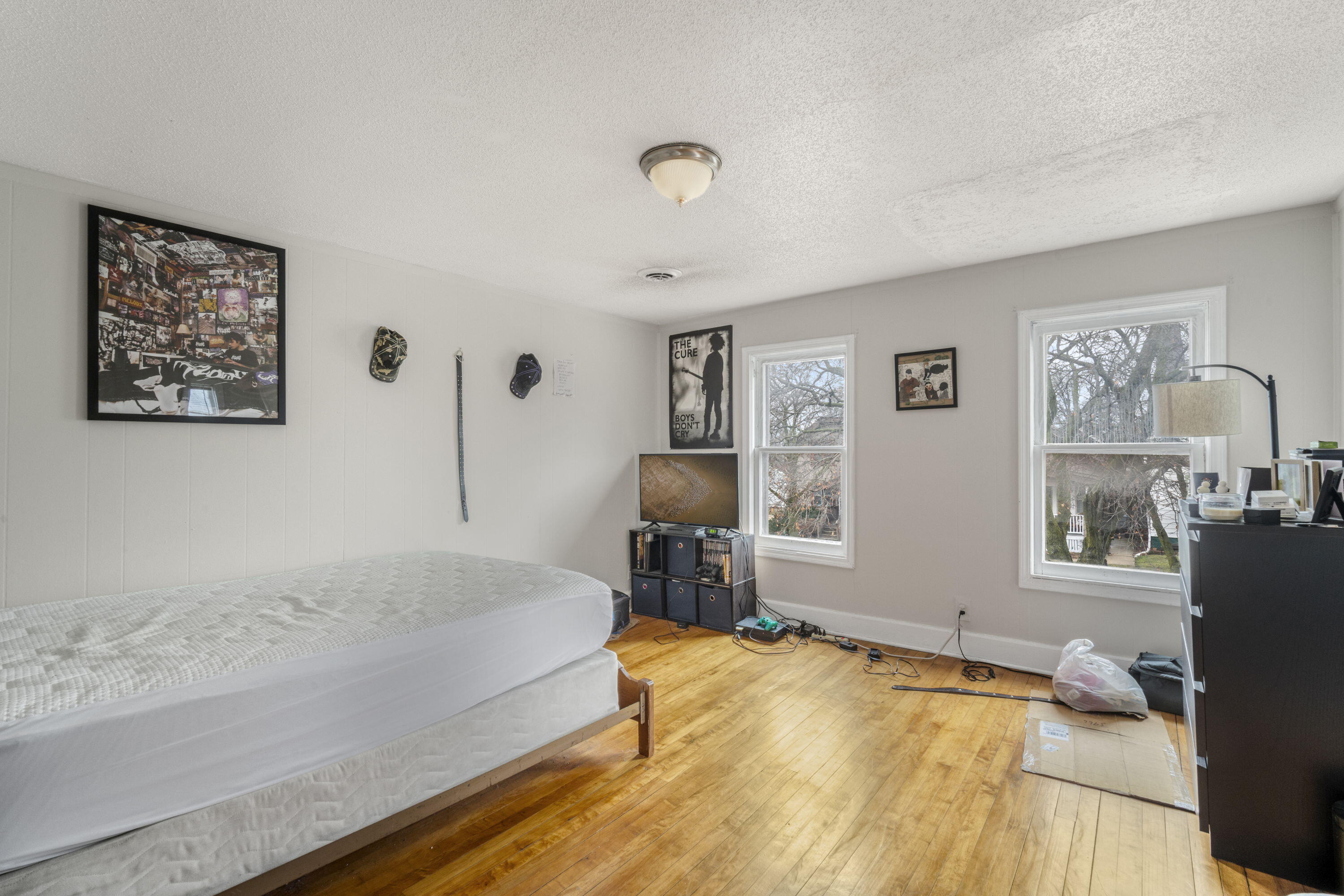 2523 South Austin Street, Unit 2523A Milwaukee, WI 53207 - Photo 9 of 28 8_imgDSC03272