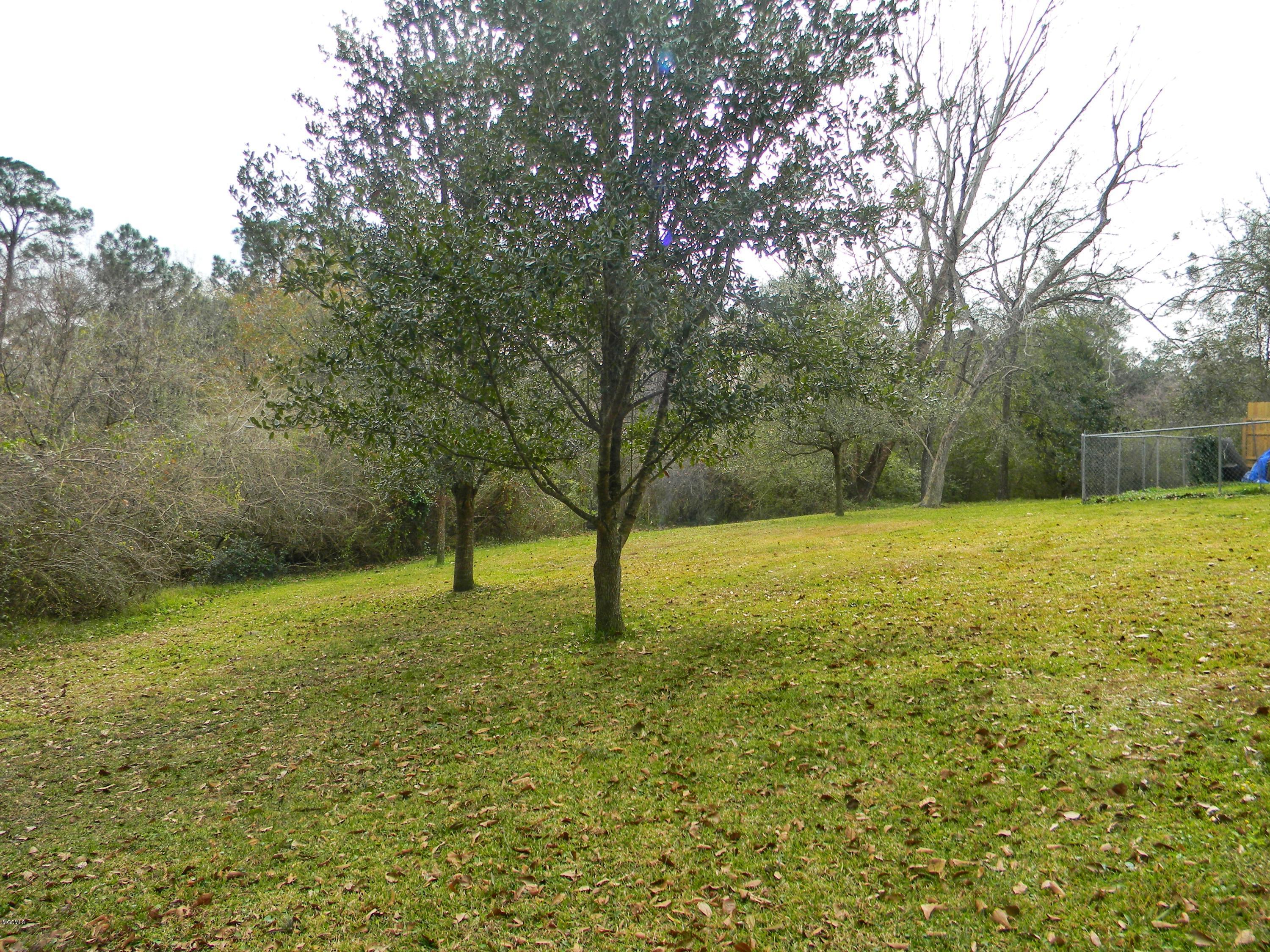 5228 Elder Street Moss Point, MS 39563 - Photo 3 of 7 3