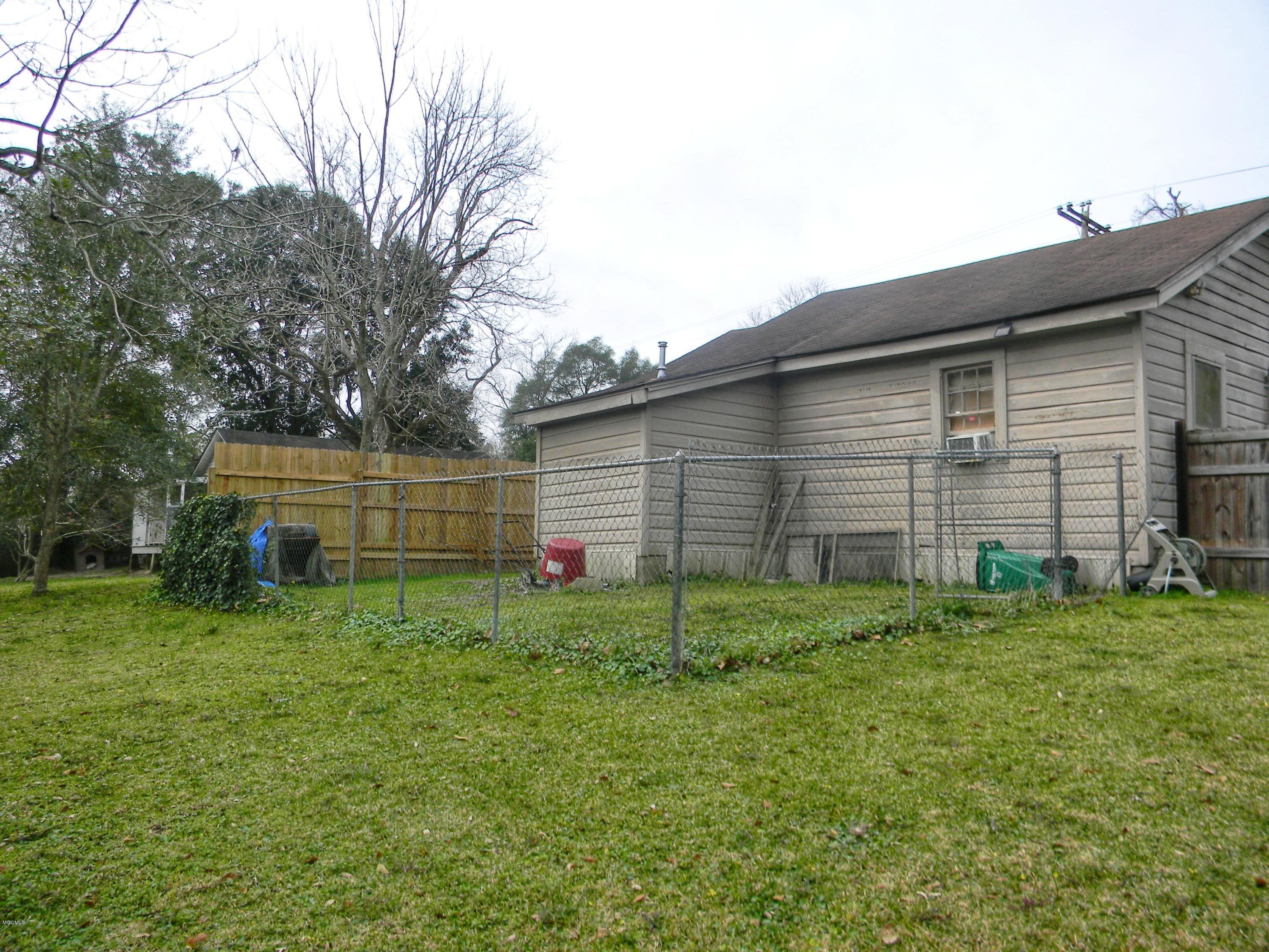 5228 Elder Street Moss Point, MS 39563 - Photo 5 of 7 5