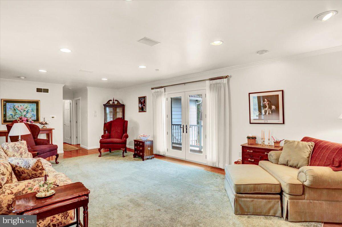 2040 Trooper Road Reading, PA 19602 - Photo 5 of 53 Living Room