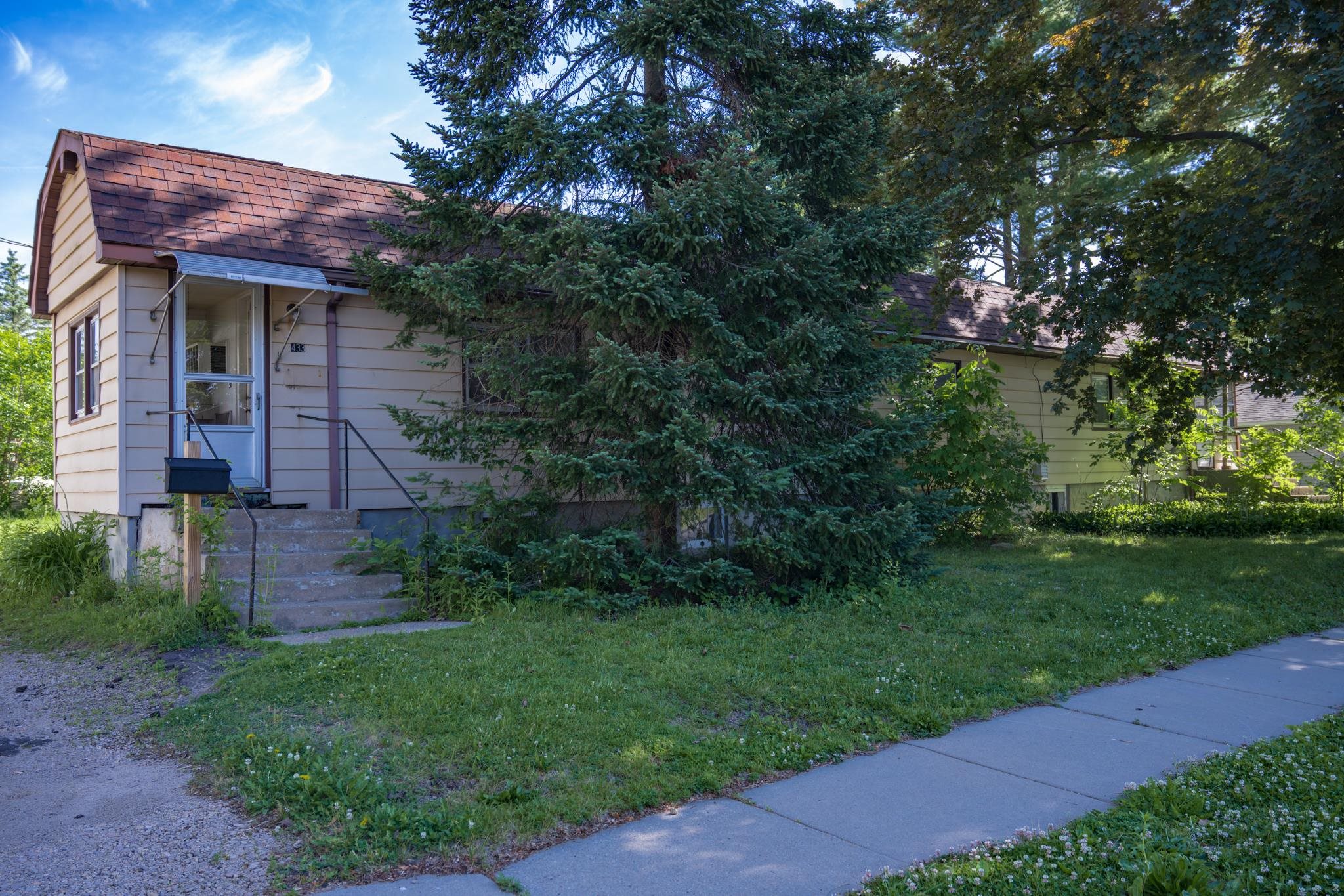 433 West W Mauston, WI 53948 - Photo 2 of 43