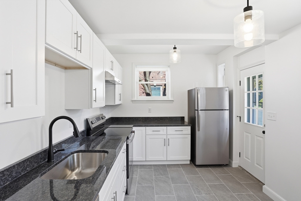 70 Commandants Way, Unit 70 Chelsea, MA 02150 - Photo 7 of 36
