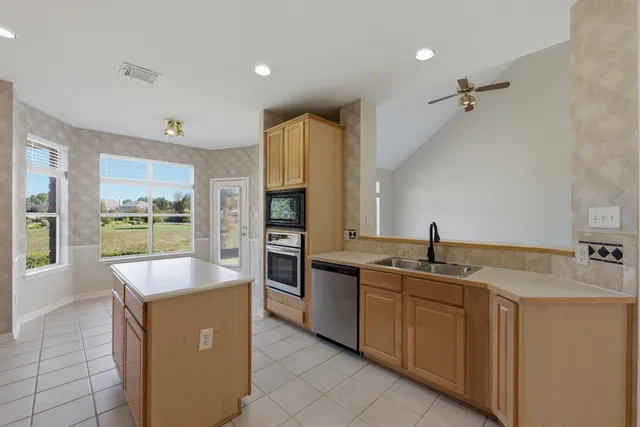 $739,900 | 9001 Full Moon Cove, Round Rock, TX 78681