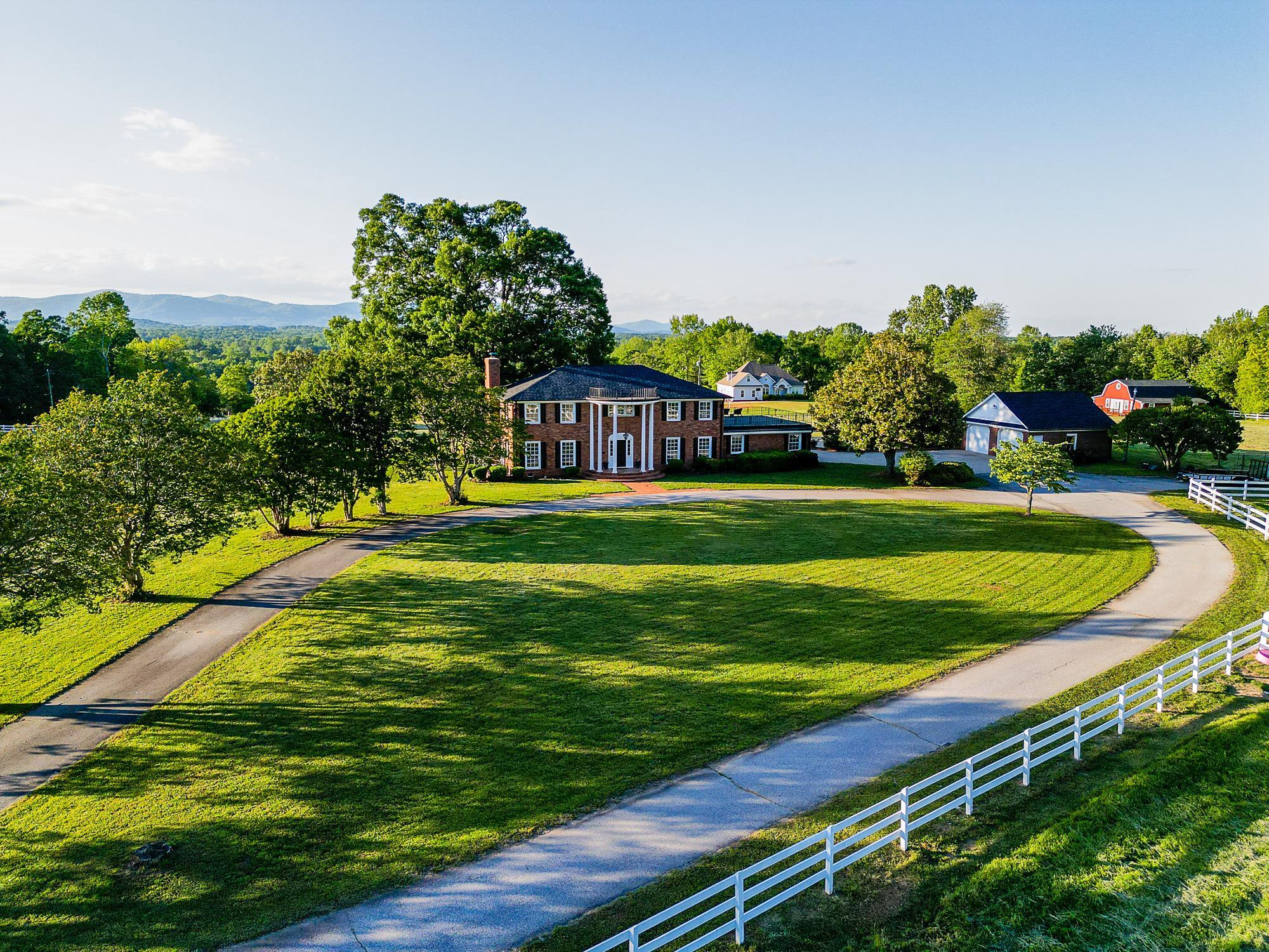3838 Pennington Road Greer, SC 29651 - Photo 5 of 50