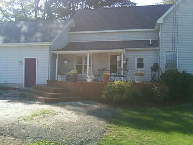 5570 Hackman Road Capac, MI 48014 - Photo 9 of 18 31023996-8.JPG
