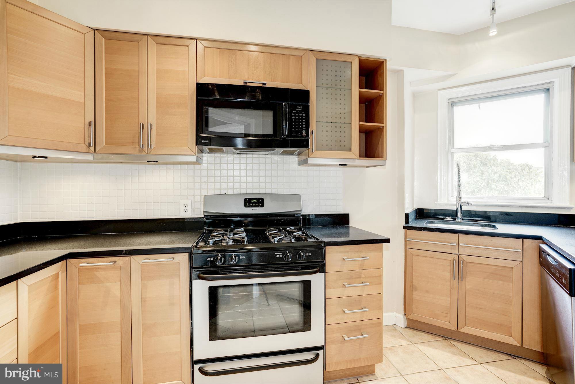2500 Q Street Northwest, Unit 533 Washington, DC 20007 - Photo 14 of 30 Kitchen