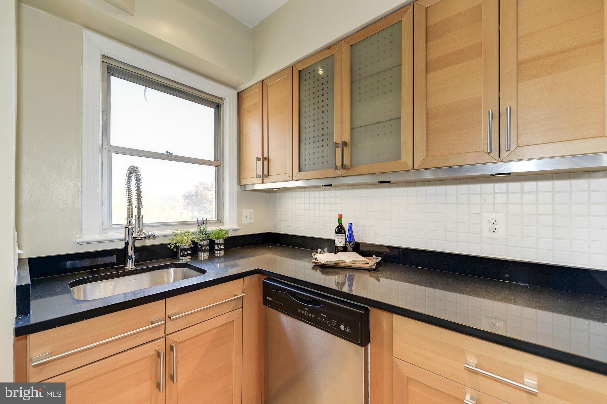 2500 Q Street Northwest, Unit 533 Washington, DC 20007 - Photo 15 of 30 Dining Room