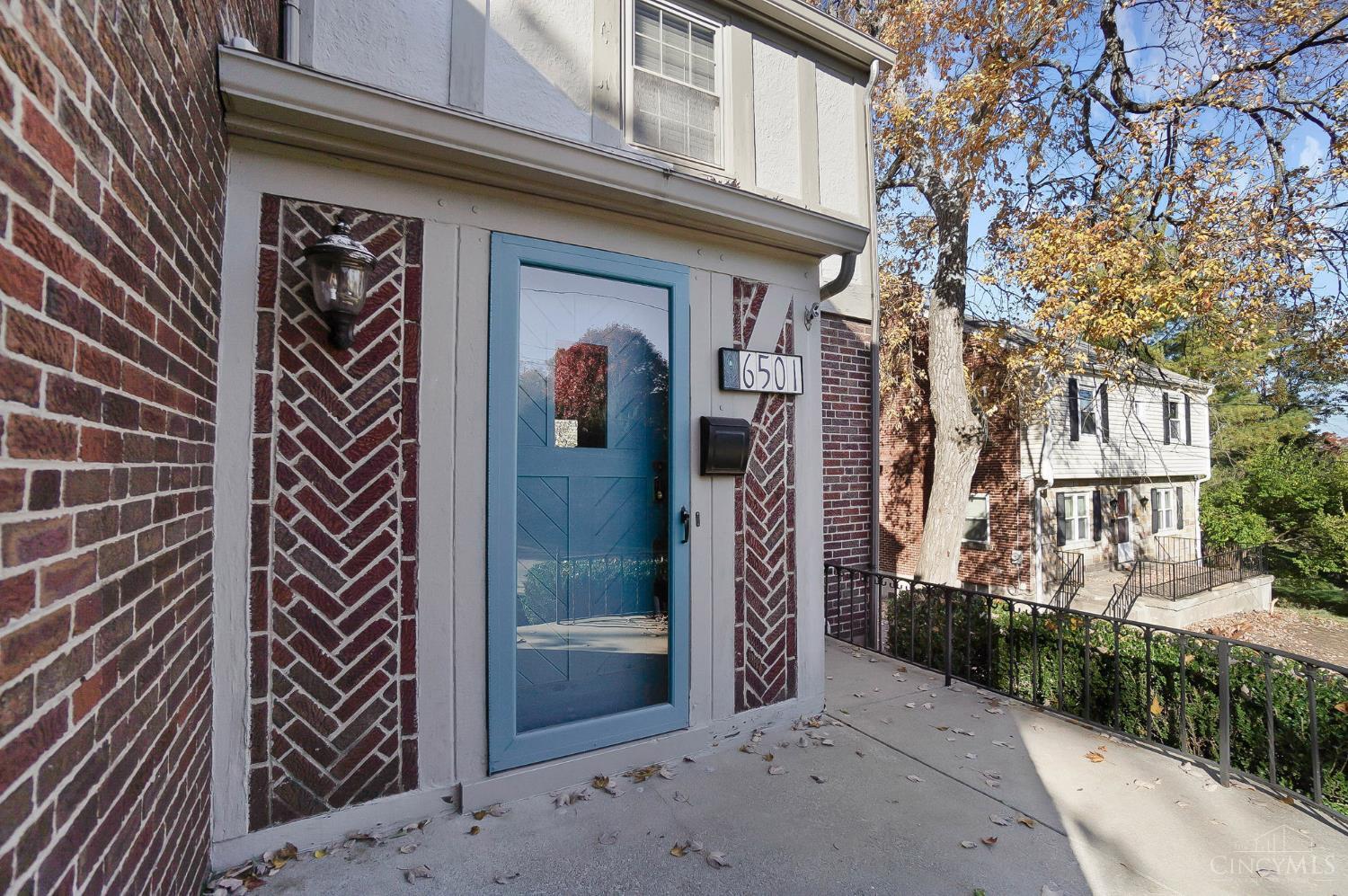 6501 Ridge Avenue Cincinnati, OH 45213 - Photo 3 of 32 Gallery Image 3