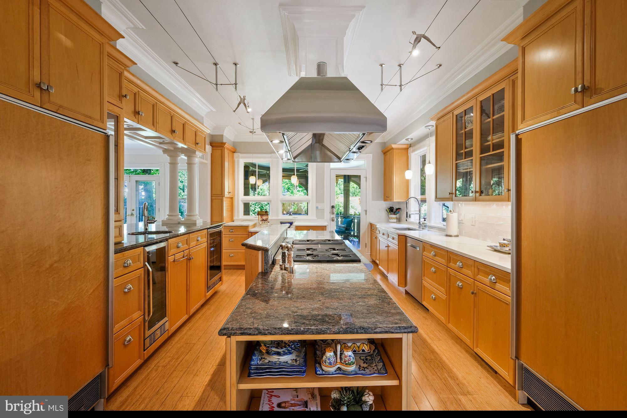 3115 Foxhall Road Northwest Washington, DC 20016 - Photo 11 of 80 Chef's kitchen