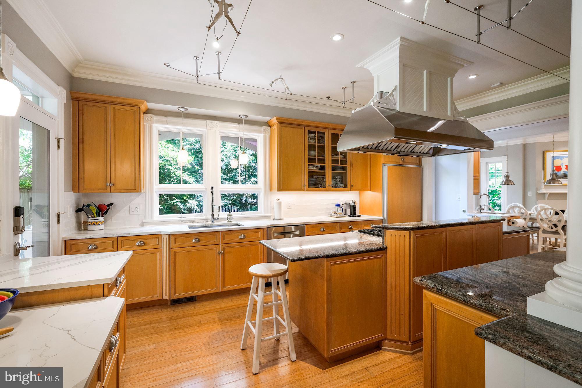 3115 Foxhall Road Northwest Washington, DC 20016 - Photo 14 of 80 New Quartz Counter Tops