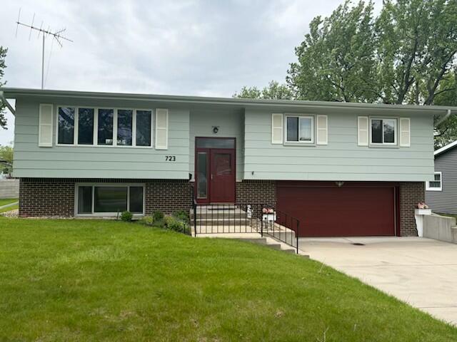 723 Maple Lane Crown Point, IN 46307 - Photo 1 of 24 640x480