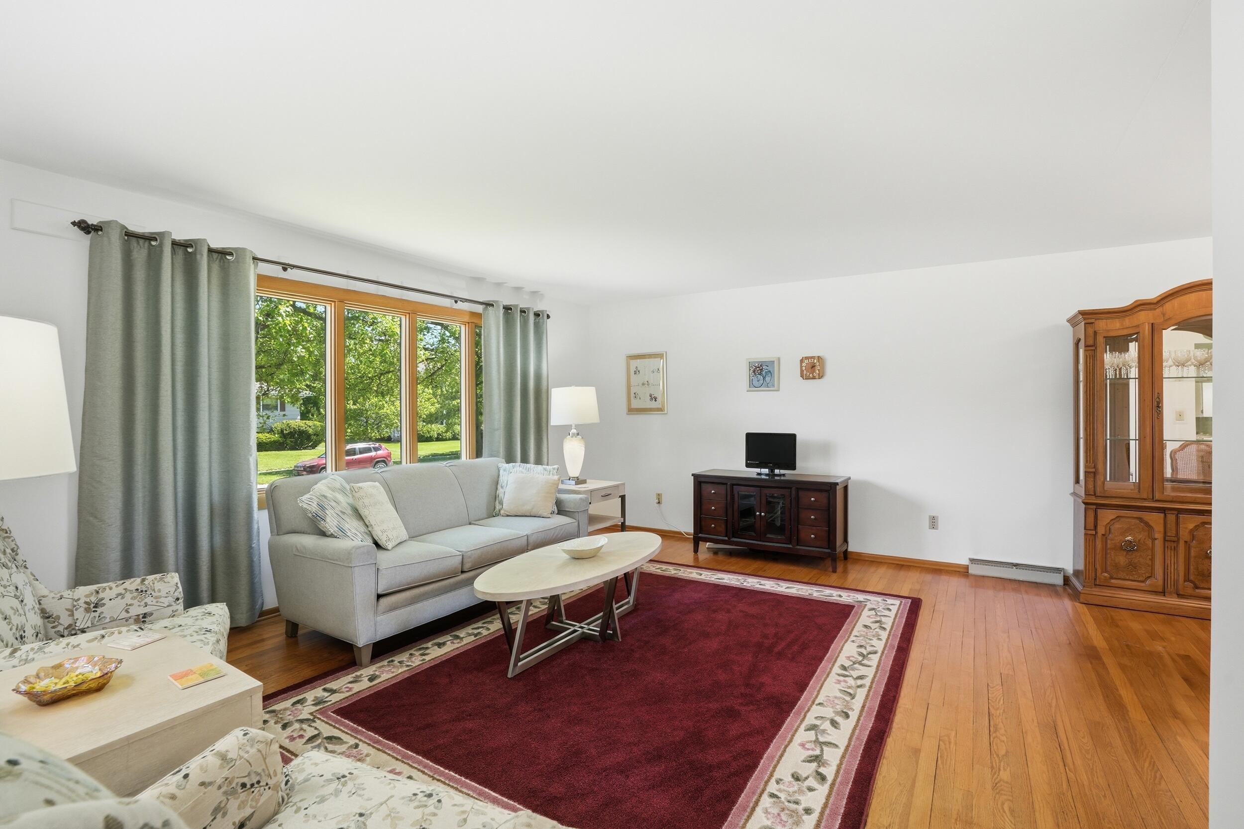723 Maple Lane Crown Point, IN 46307 - Photo 5 of 24 2500x1666