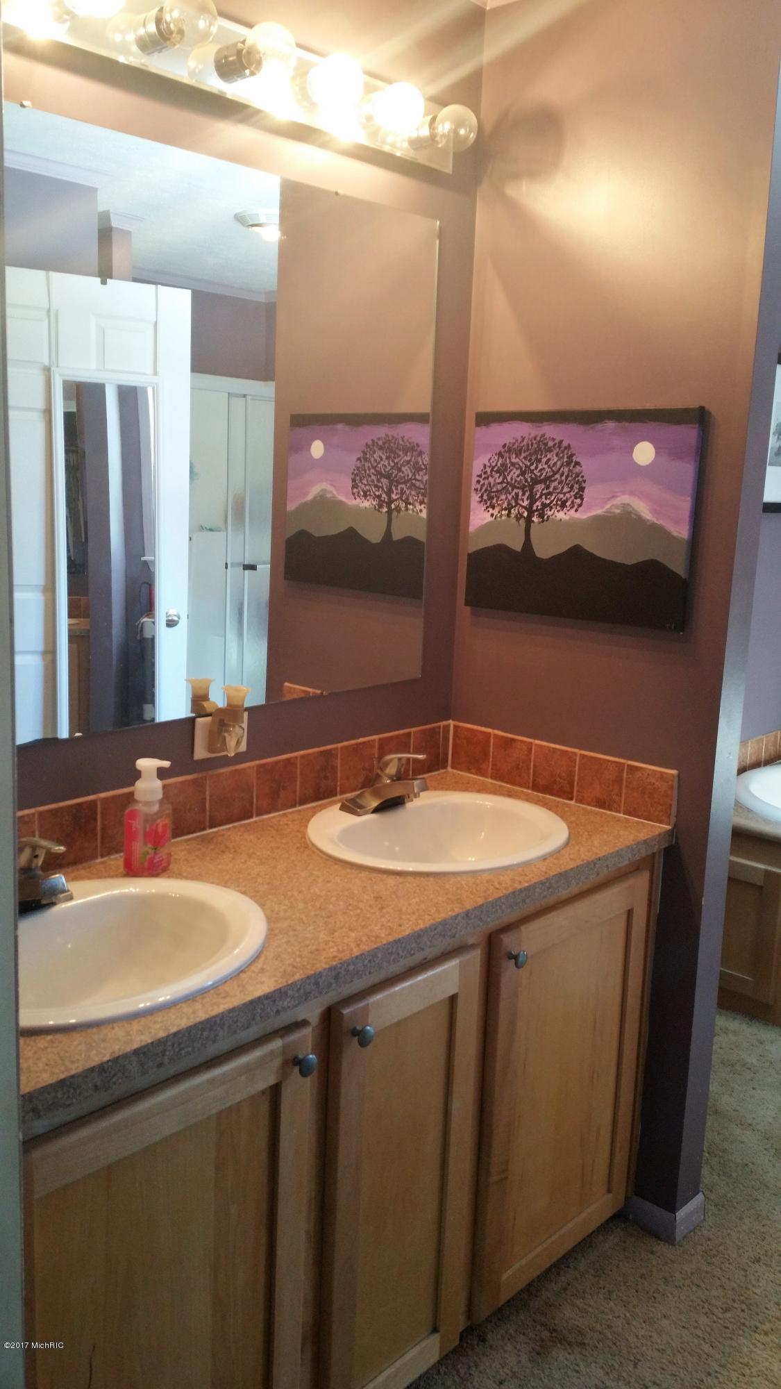 7749 North Hawkins Road Luther, MI 49656 - Photo 15 of 19 20170314_163221