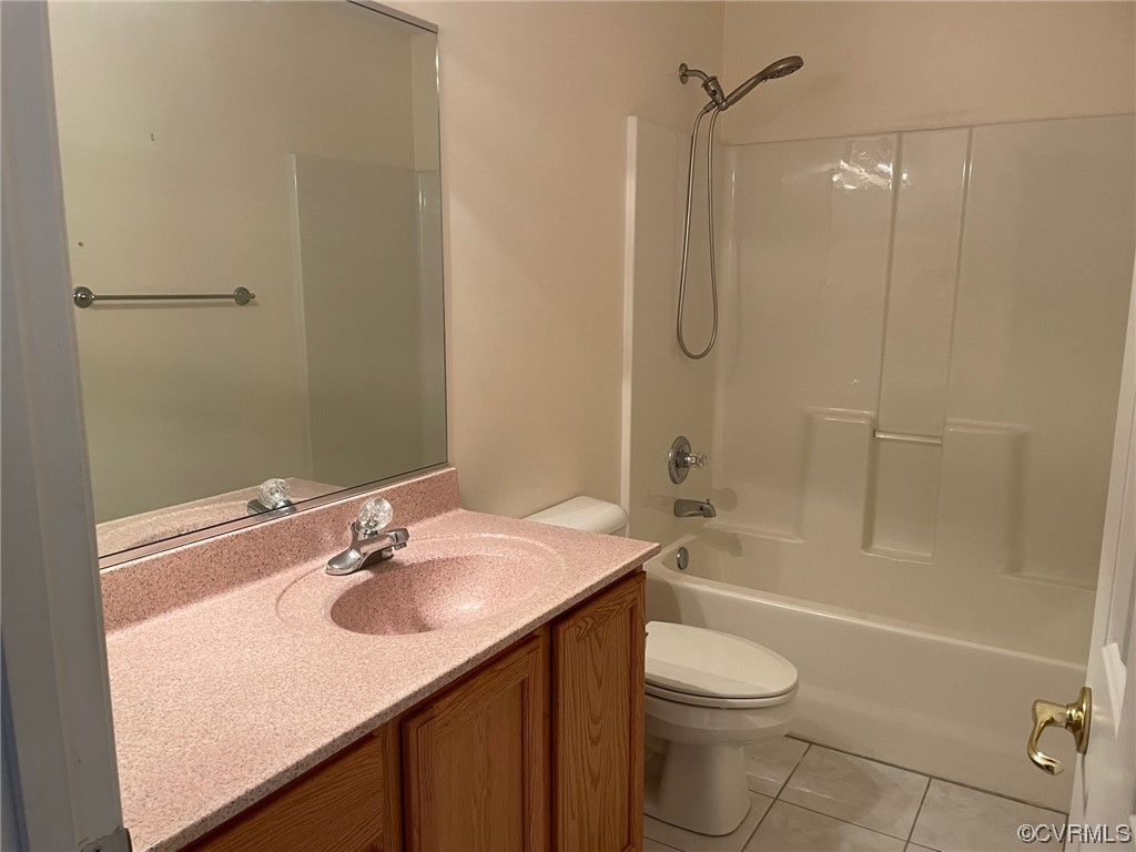 17512 Circuit Rider Drive Beaverdam, VA 23015 - Photo 9 of 19 a bathroom with a sink a toilet and shower