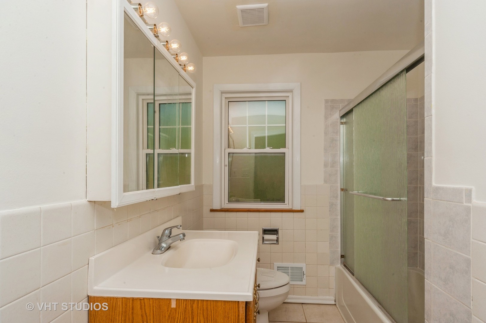 1727 Dundee Road Northbrook, IL 60062 - Photo 7 of 13