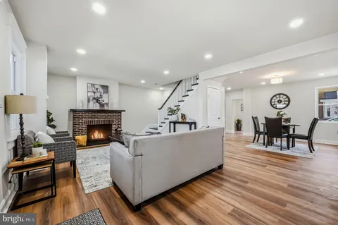 $374,900 | 414 West 28th Street, Wilmington, DE 19802