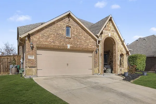 $510,000 | 5728 Brookside Drive, Denton, TX 76226