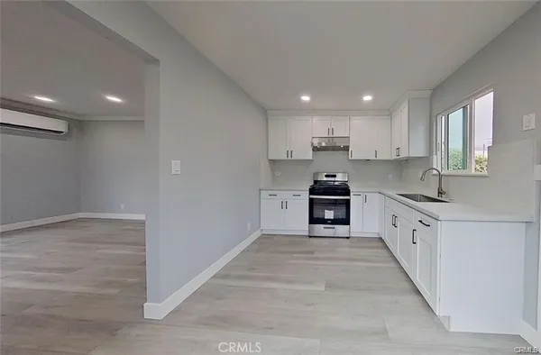 $1,299,998 | 805-801 Earlham Street, Pasadena, CA 91101