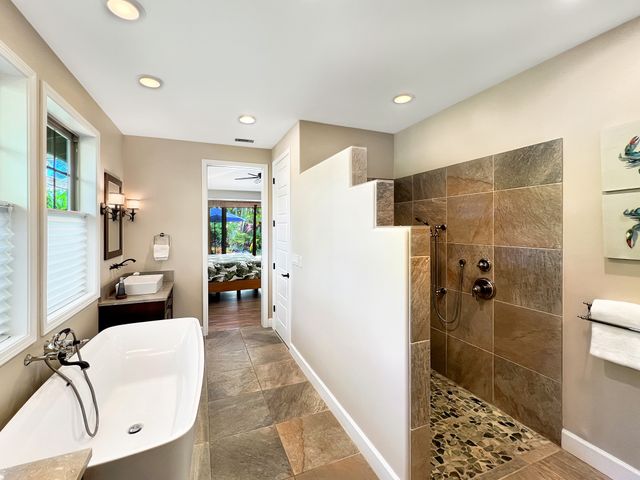 a en suite bathroom with a shower