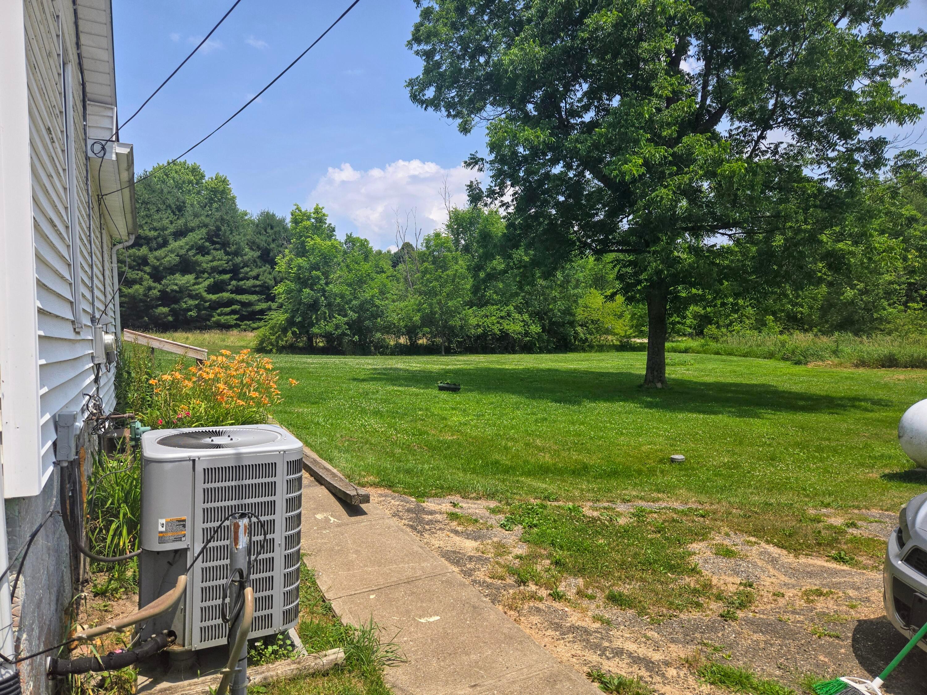 8093 Fox Road Cambridge, OH 43725 - Photo 13 of 17 20240618_131505~2