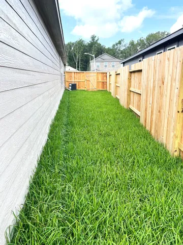 $1,725 | 18031 Valle Cupa Lane, New Caney, TX 77357