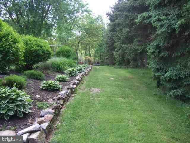 135 North Fileys Road Dillsburg, PA 17019 - Photo 8 of 9 Gallery Image 8
