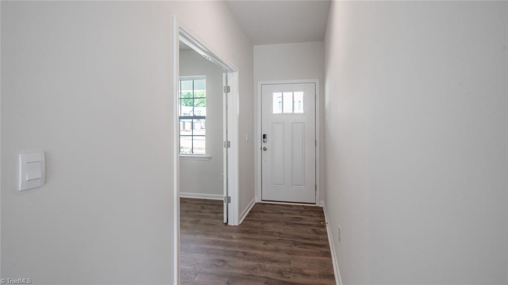 381 Falcon Lane Lexington, NC 27295 - Photo 4 of 29 *photos are of model home and are for representational purposes only.