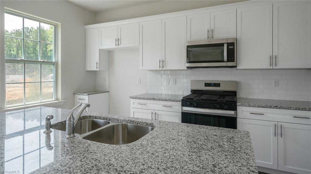 381 Falcon Lane Lexington, NC 27295 - Photo 9 of 29 *photos are of model home and are for representational purposes only.