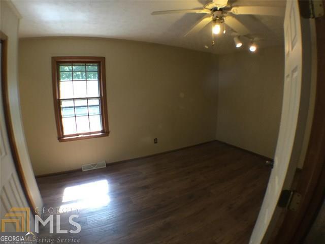 182 Moore Road Hartwell, GA 30643 - Photo 9 of 13