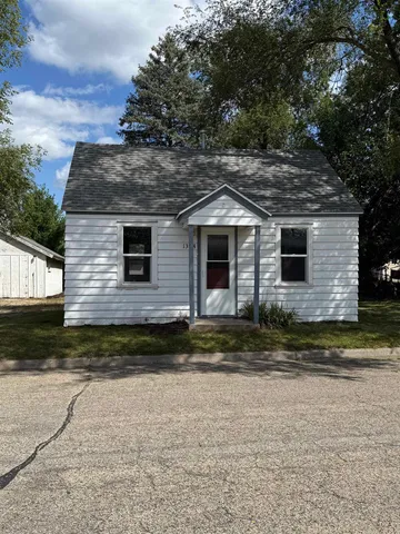 $850 | 1304 South 11th Street, Prairie du Chien, WI 53821
