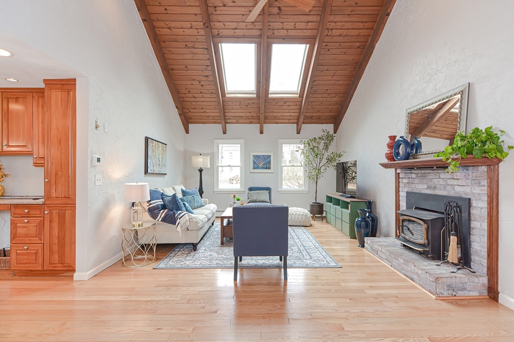 19 Grist Mill Road Acton, MA 01720 - Photo 3 of 41 Gallery Image 3