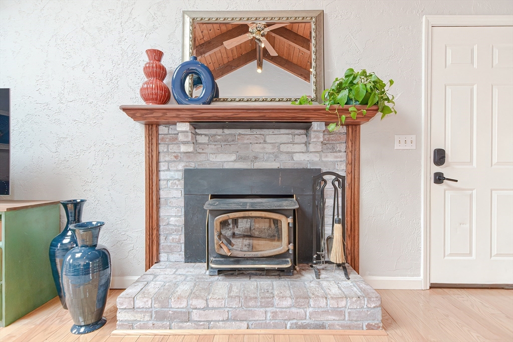 19 Grist Mill Road Acton, MA 01720 - Photo 4 of 41 Gallery Image 4