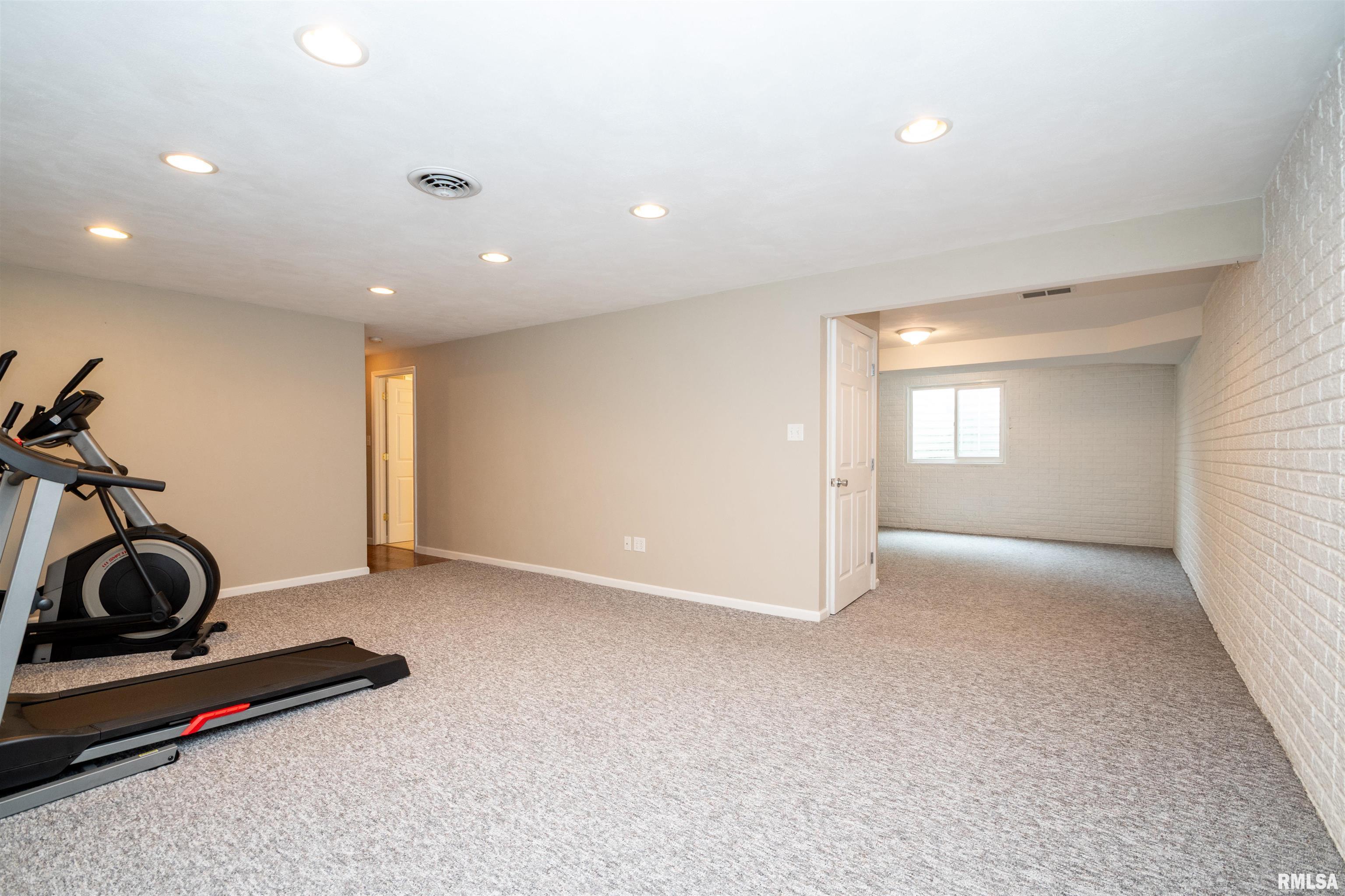 13 Elk Court Washington, IL 61571 - Photo 37 of 48