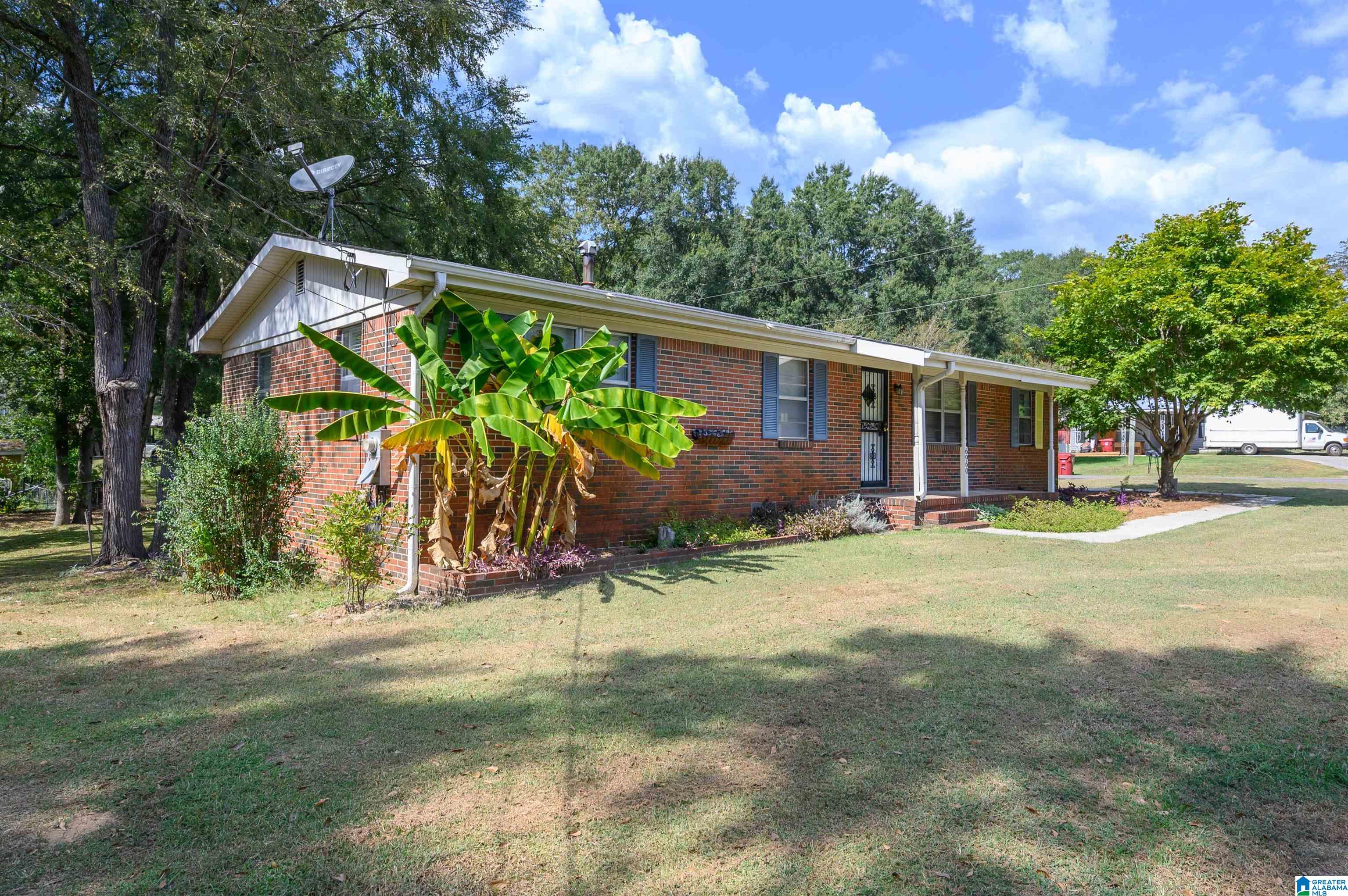 6960 Old Bradford Road Pinson, AL 35126 - Photo 2 of 32