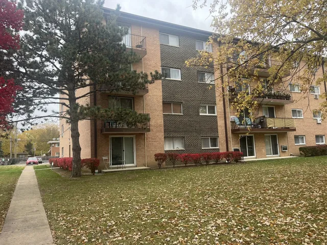 $1,500 | 1019 North Boxwood Drive, Unit 109, Mount Prospect, IL 60056
