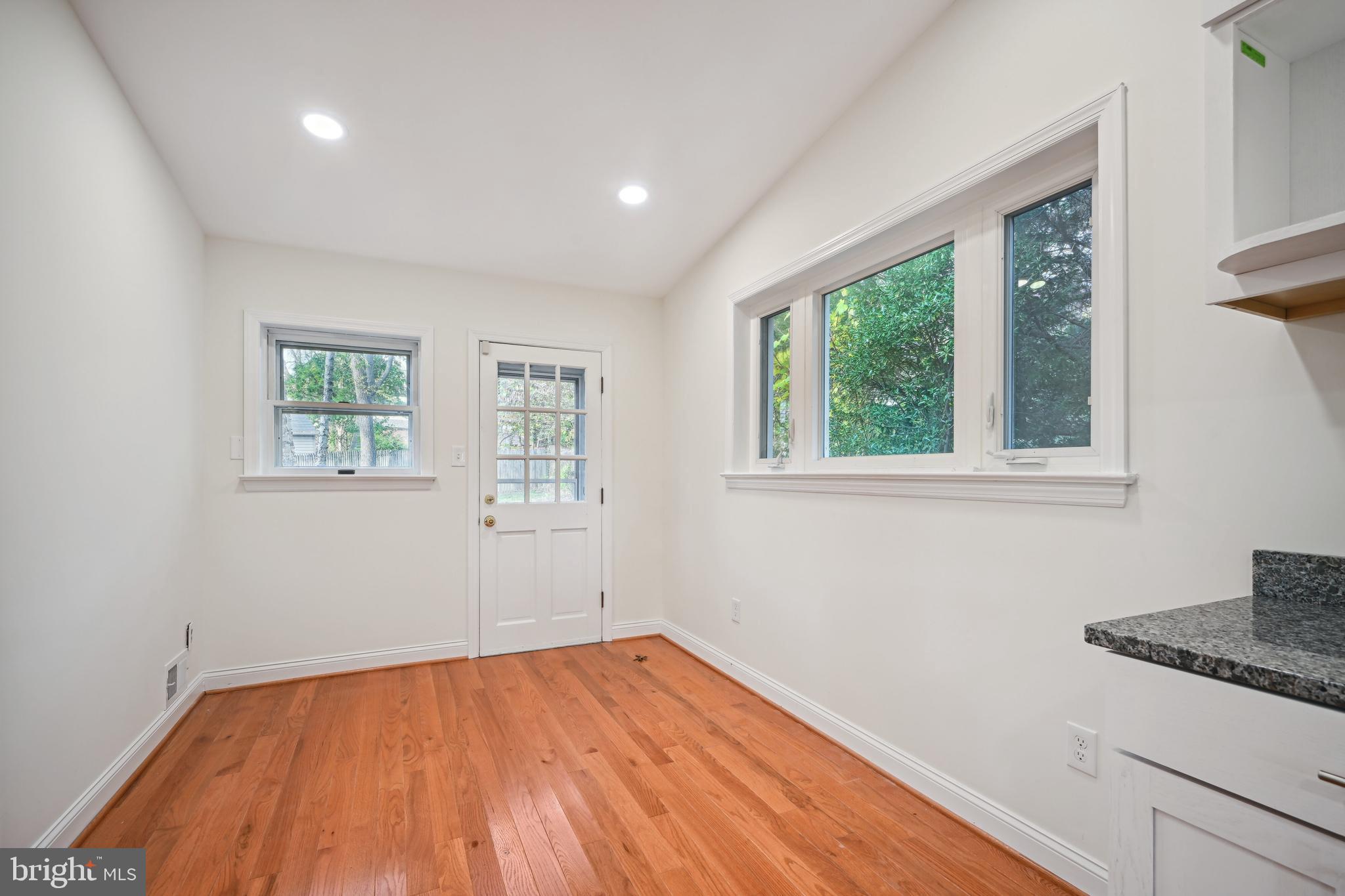 2711 Elnora Street Silver Spring, MD 20902 - Photo 11 of 25 Breakfast Room