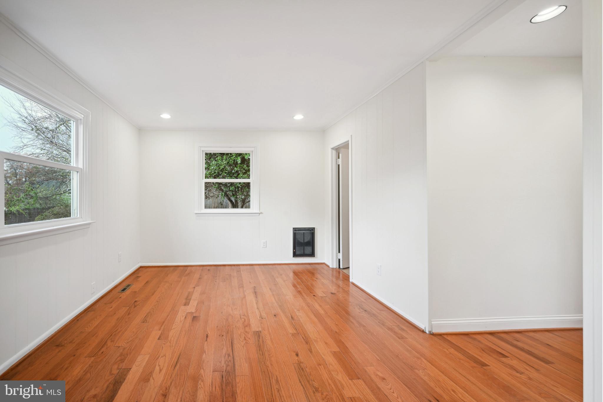 2711 Elnora Street Silver Spring, MD 20902 - Photo 13 of 25