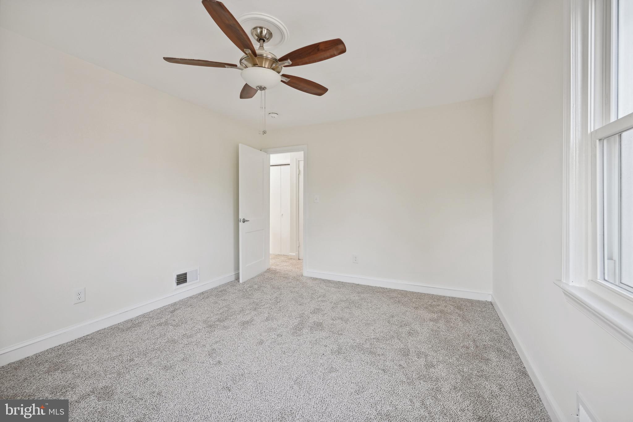 2711 Elnora Street Silver Spring, MD 20902 - Photo 15 of 25