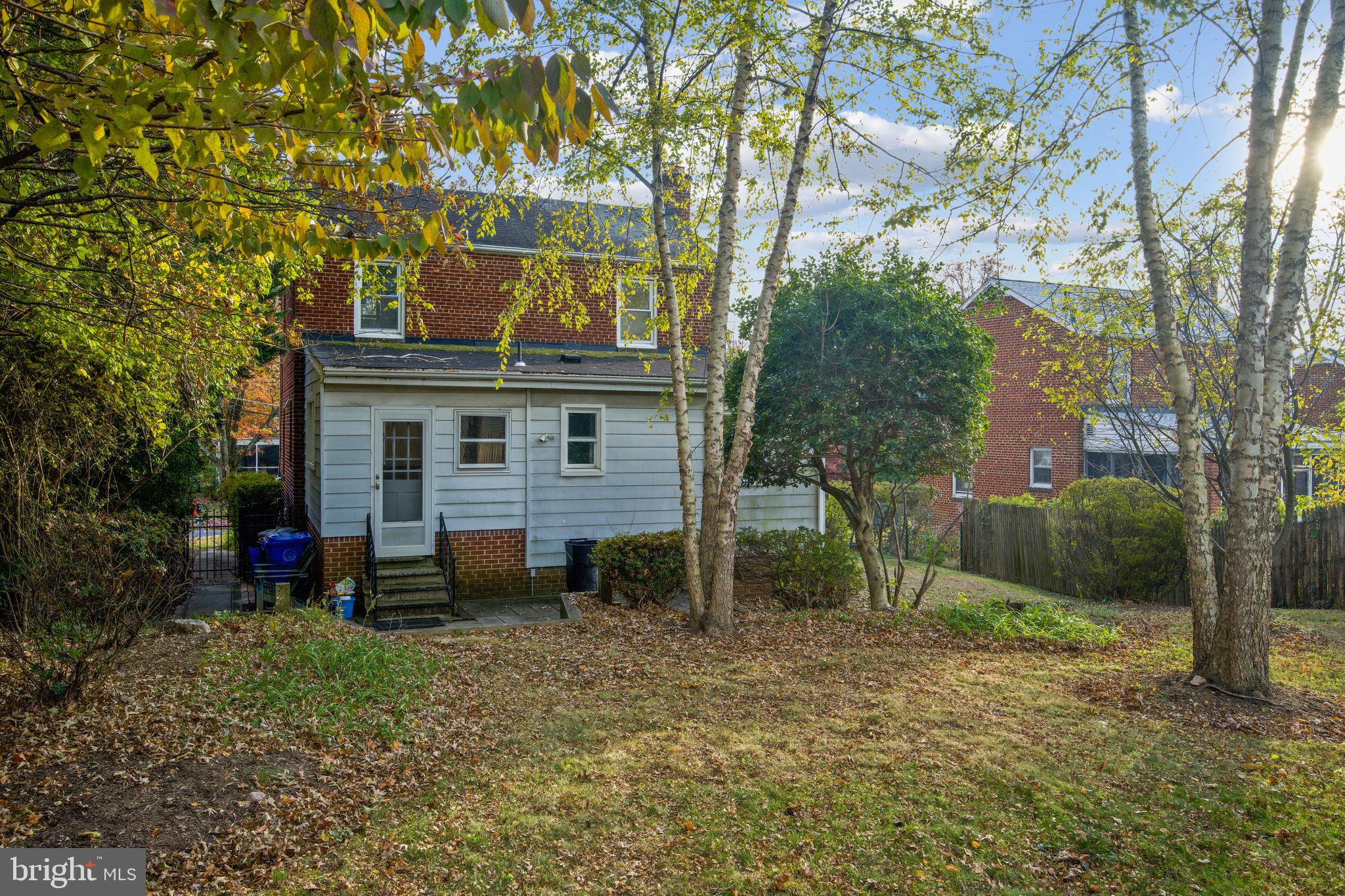 2711 Elnora Street Silver Spring, MD 20902 - Photo 22 of 25 Exterior back of house