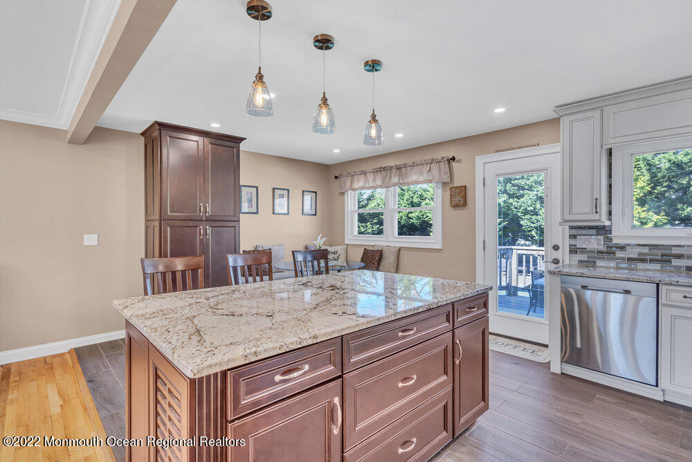 30 Tarrytown Road Manalapan, NJ 07726 - Photo 14 of 59 015_dsc09926